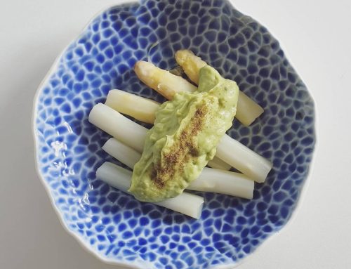 Avokombuchesa: salsa de aguacate, kombucha y especias