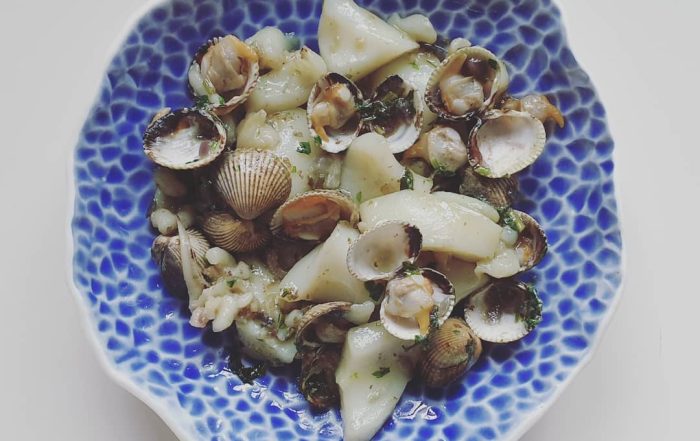 Receta de sepia con berberechos